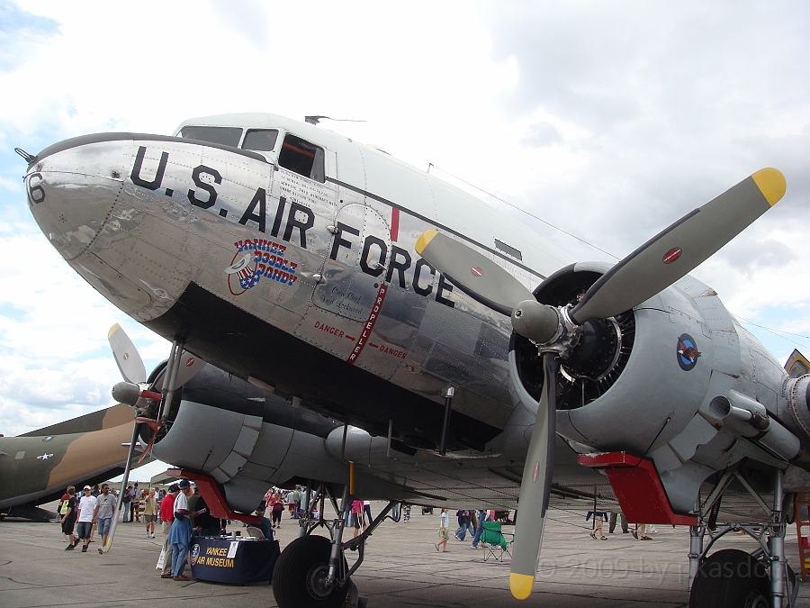 Willow Run Airshow [2009 July 18] 060.JPG - Scenes from the Thunder Over Michigan Air Show at Willow Run Airport